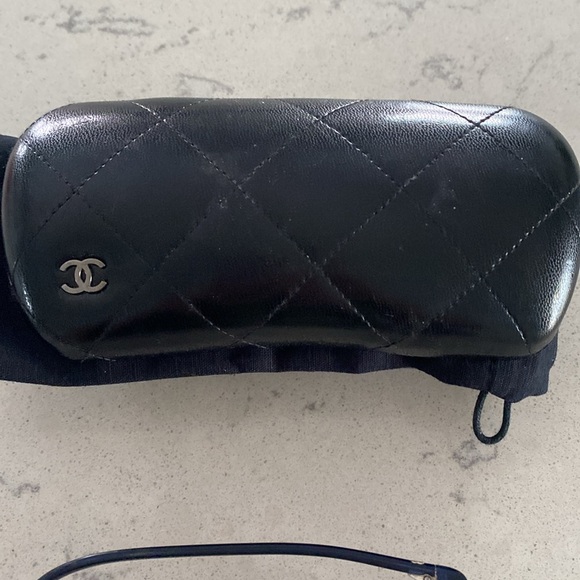 Chanel eyeglass frames - Picture 7 of 7